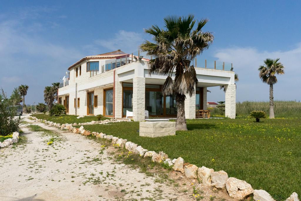 Lalena'S Garden Otel Portopalo Di Capo Passero Dış mekan fotoğraf