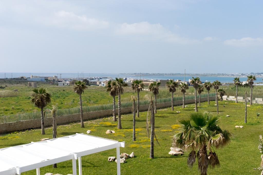 Lalena'S Garden Otel Portopalo Di Capo Passero Dış mekan fotoğraf